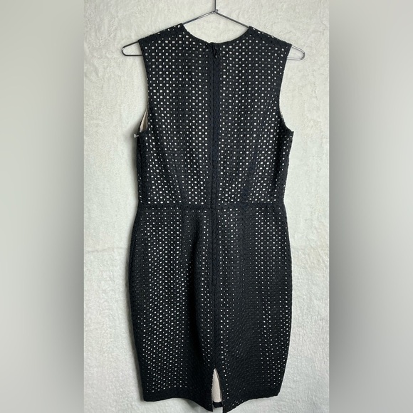 H&M Black and White Patterned Midi Dress - Picture 2 of 9